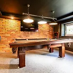 Housecube, Bar , Prywatne Kino, Bilard , Luxus